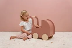 Little Dutch LD7096 Houten Retro Poppenwagen -Speelwereld Winkel LD7096 little dutch poppenwagen 5