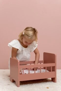 Little Dutch LD7097 Houten Poppenbedje -Speelwereld Winkel LD7097 little dutch houten poppenbedje 3