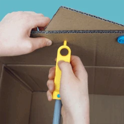 Makedo Safe-Saw Karton-Zaag Kindergereedschap 16 Makedo Safe-Saw Karton-Zaag Kindergereedschap -Speelwereld Winkel MAKEDO GEREEDSCHAPSSET KARTON BEWERKEN KNUSTELSET. SCHROEVERDRAAIER GAATJESMAKER 6