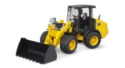 Bruder 02485 CAT Shovel Loader