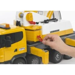 Bruder 03570 Kraanwagen Scania R-series Met Liebherr Telescoopkraan -Speelwereld Winkel bruder kraanwagen scania r series met liebherr telescoopkraan met licht en geluid 1
