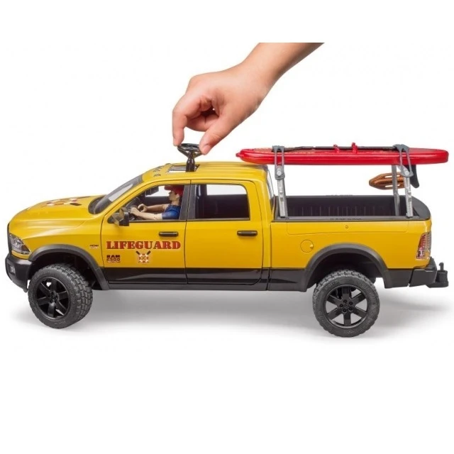 Bruder 2506 RAM 25004×4 Power-Wagon Life Guard Met Acc 4 Bruder 2506 RAM 25004×4 Power-Wagon Life Guard Met Acc - Afbeelding 2