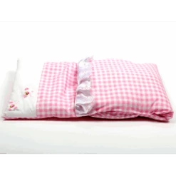 Houten Poppenwagen Pink 7 Houten Poppenwagen Pink -Speelwereld Winkel dekje roze geruit met 2 bloempjes 2