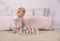 Little Dutch Houten Blokkenton Rose LittleDutch -Speelwereld Winkel little dutch 4412 roze houten blokken in ton 3