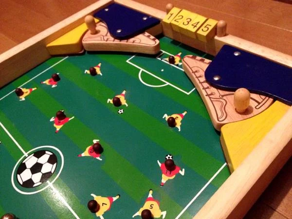Pintoy Houten Flipperspel Voetbalspel 4 Pintoy Houten Flipperspel Voetbalspel - Afbeelding 2