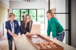 Sjoelbak Longfield Wedstrijd Bak Luxe 30 Sjoelstenen Beukenhout -Speelwereld Winkel sjoelbak wedstrijd luxe beuken 4 scaled 1