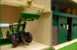 Kidsglobe Tractorwerkplaats Met Berging Schaal 1 : 32 10 Kidsglobe Tractorwerkplaats Met Berging Schaal 1 : 32 -Speelwereld Winkel werkplaats met berging kidsglobe 610410 2